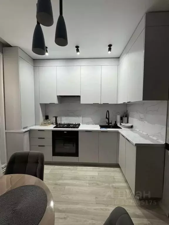3-к кв. Белгородская область, Белгород ул. Есенина, 46 (63.3 м) - Фото 1