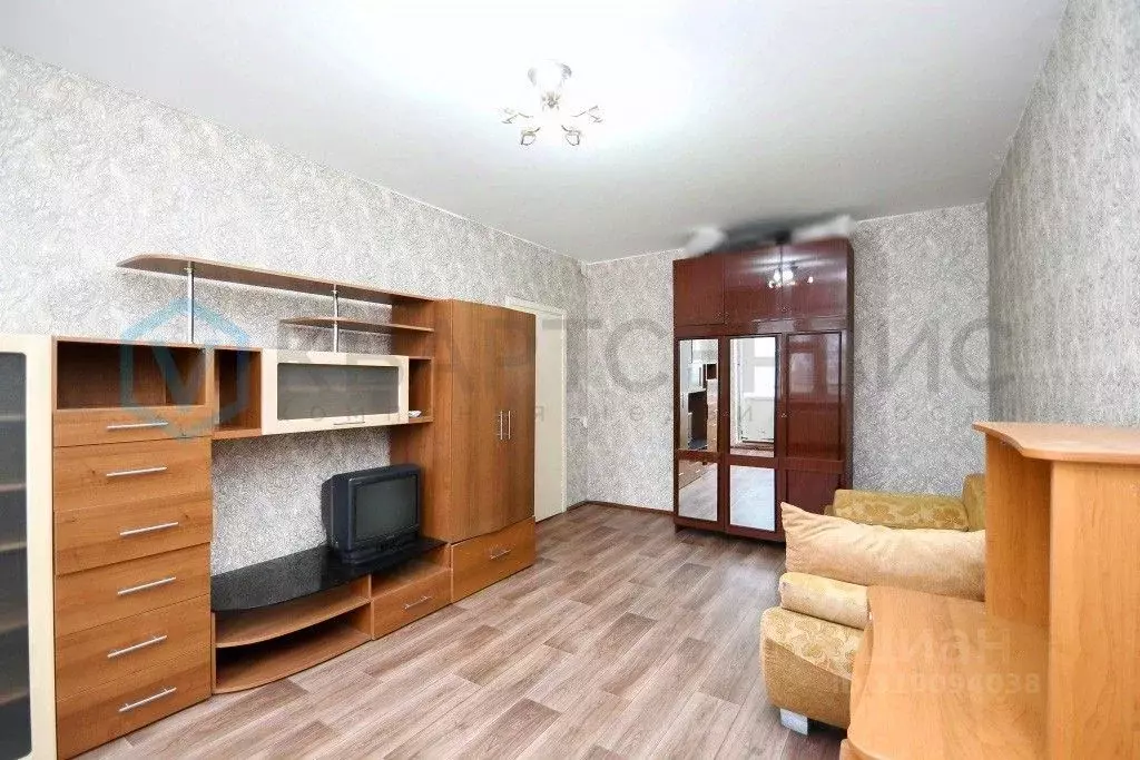 1-к кв. Омская область, Омск ул. Дмитриева, 1/7 (37.1 м) - Фото 1