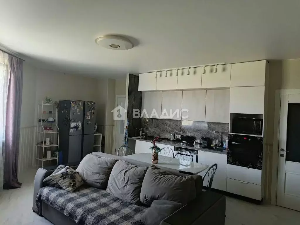 Продается 3-комнатная квартира - Фото 2