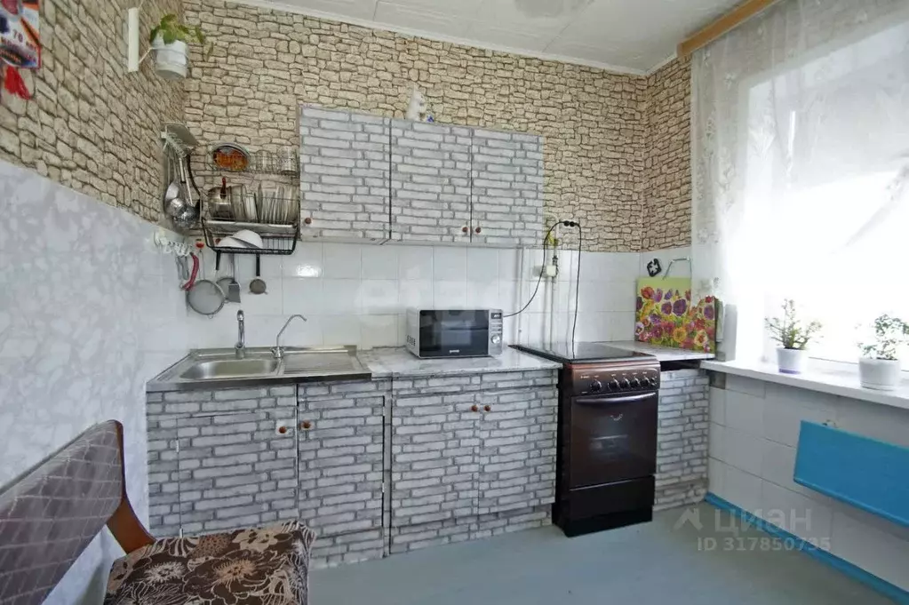 2-к кв. Омская область, Омск Торговая ул., 34 (52.9 м) - Фото 0