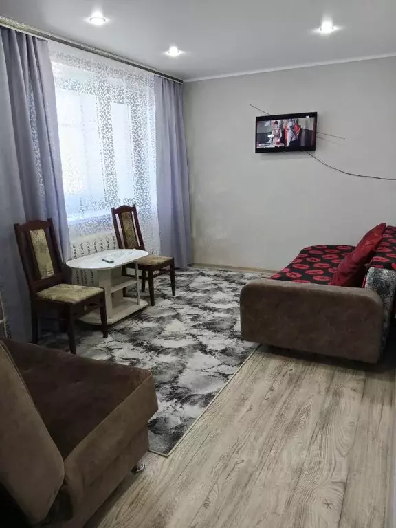 2-к кв. Алтайский край, Славгород ул. Титова, 1 (50.0 м) - Фото 0