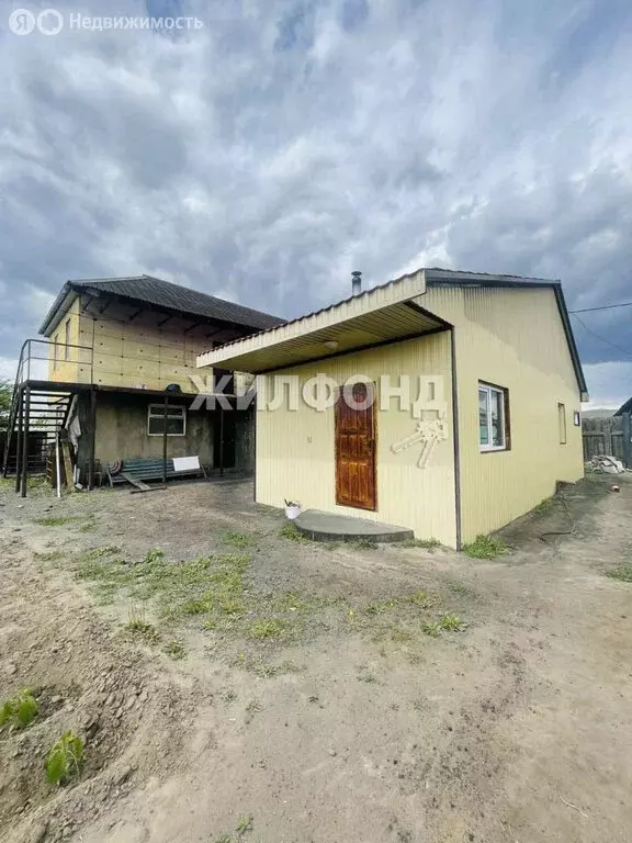 Дом в Кызыл, Луговая улица (271 м) - Фото 1