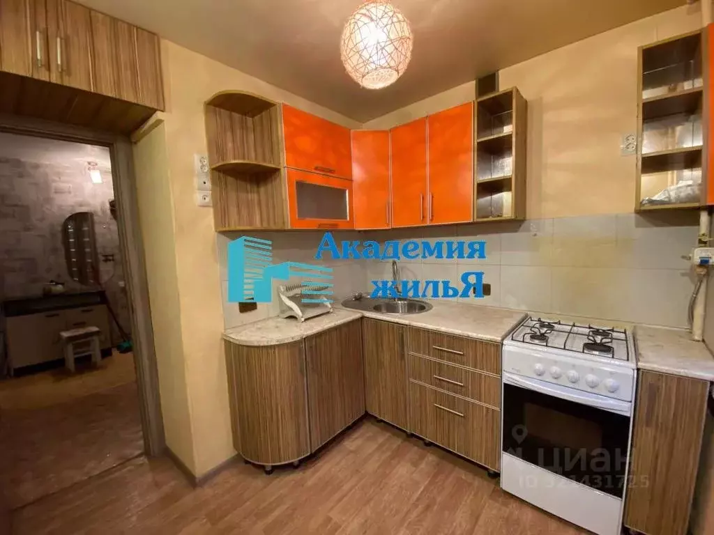 2-к кв. Саратовская область, Балаково Заречная ул., 8 (48.0 м) - Фото 0