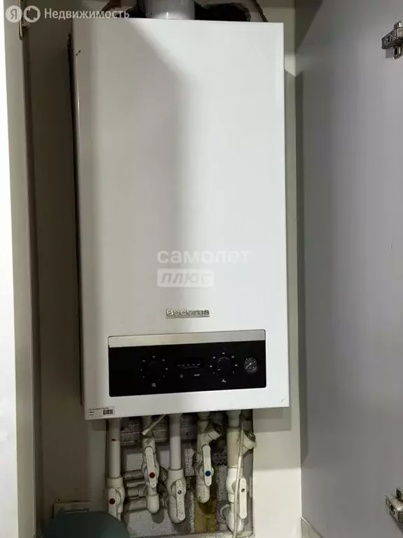 3-комнатная квартира: город Кизилюрт, улица Гамзата Цадаса, 81 (63 м) - Фото 1