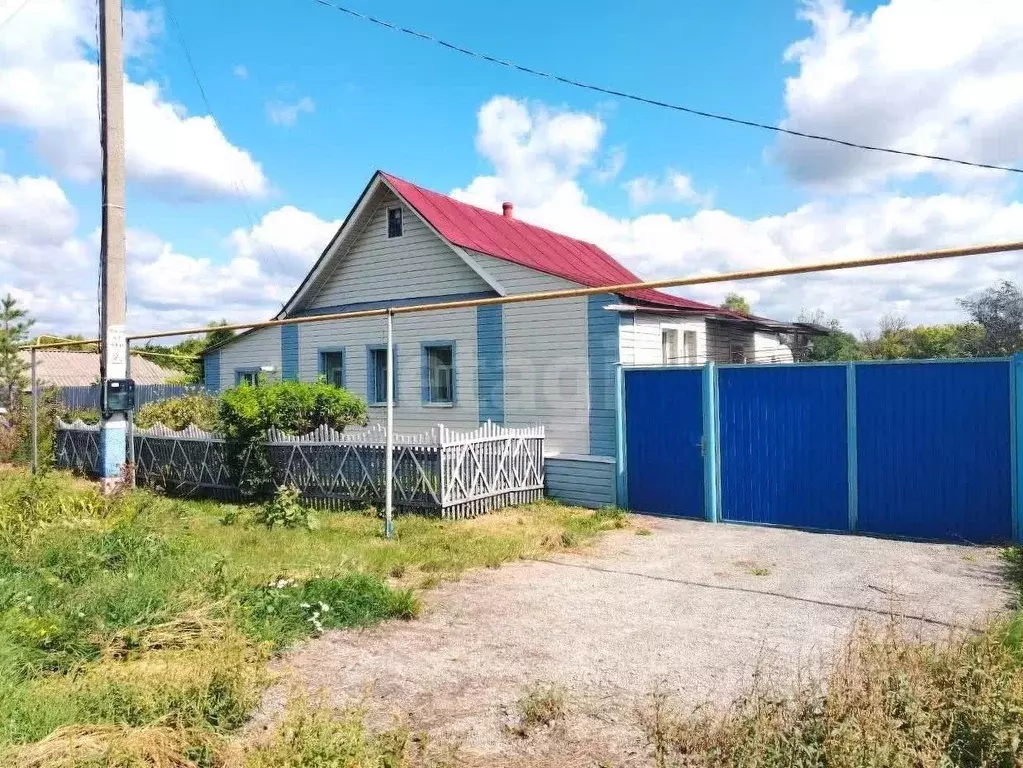 Дом в Белгородская область, Новооскольский муниципальный округ, с. ... - Фото 1