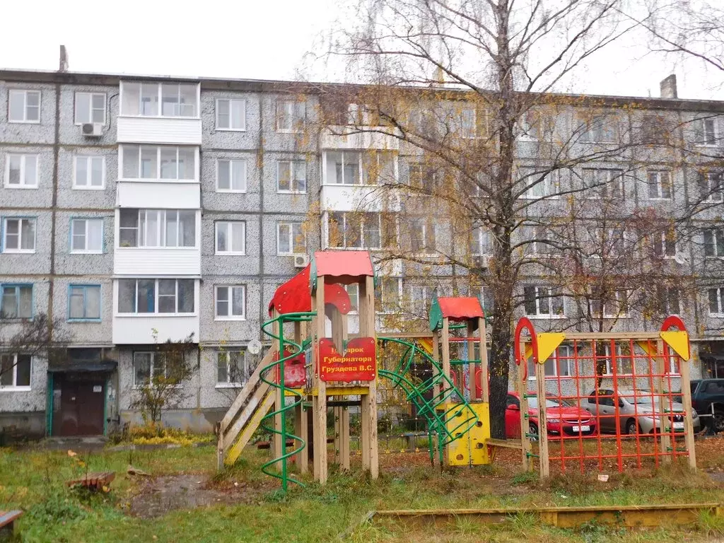 3-комнатная квартира: Кимовск, Коммунистическая улица, 22 (48.4 м) - Фото 1