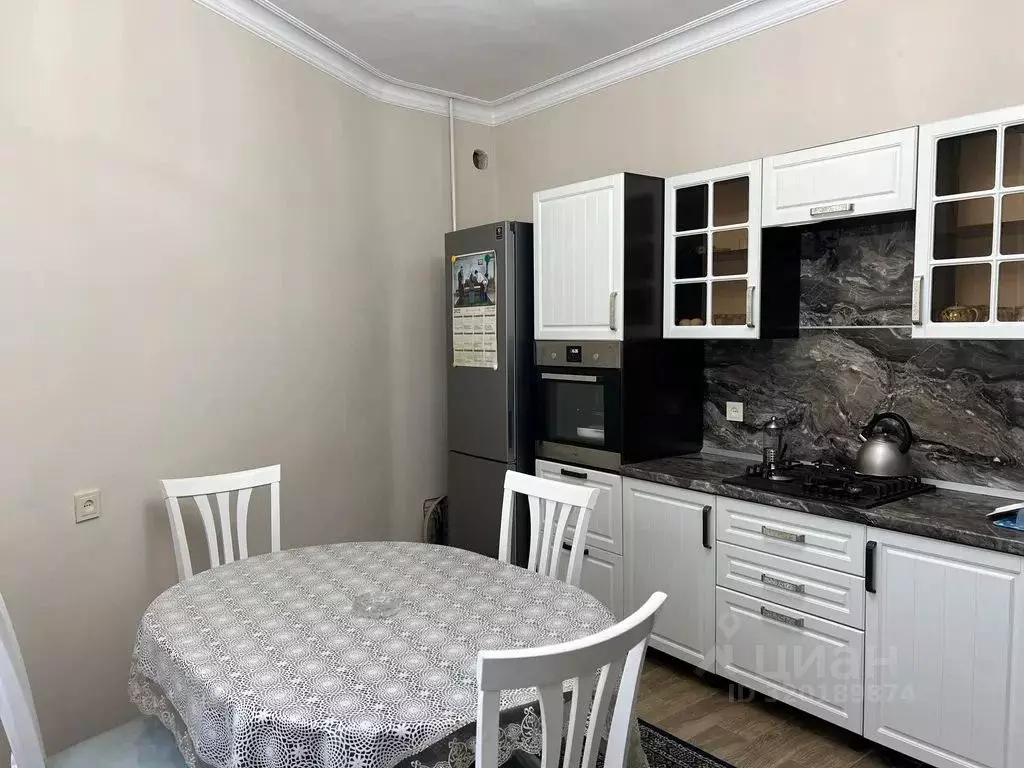 3-к кв. Дагестан, Дербент ул. Имама Шамиля, 6 (100.0 м) - Фото 0