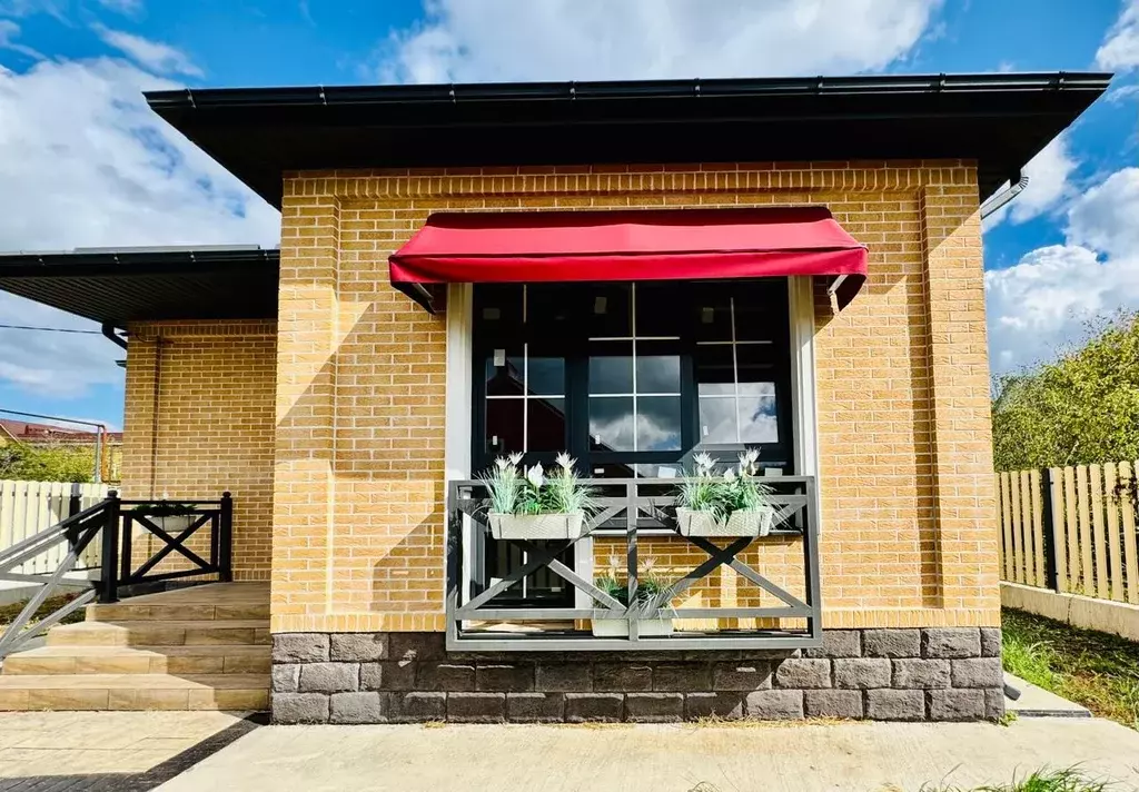 Дом в Краснодарский край, Горячий Ключ Комсомольская ул. (95 м) - Фото 1