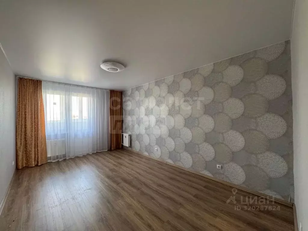 1-к кв. Оренбургская область, Оренбург ул. Автомобилистов, 13 (45.5 м) - Фото 1