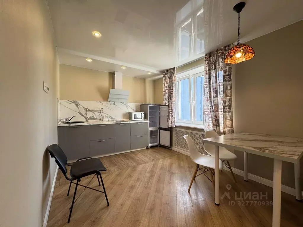 2-к кв. Московская область, Лобня ул. Колычева, 2 (56.0 м) - Фото 1