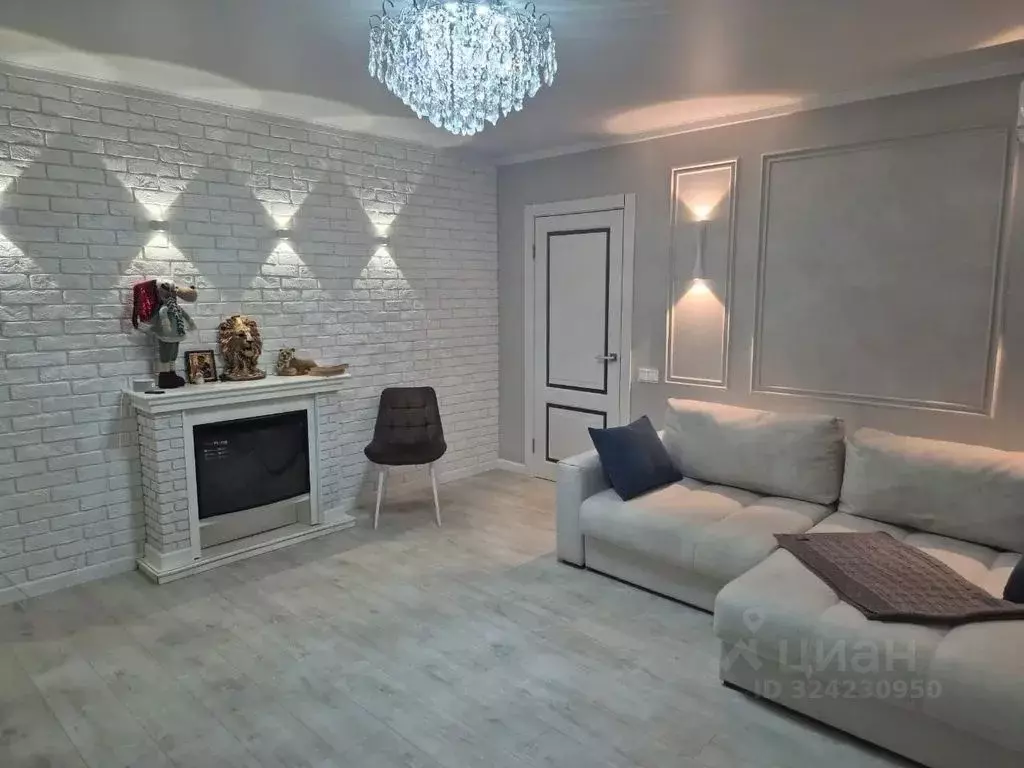 2-к кв. Хабаровский край, Солнечный рп ул. Парковая, 19 (52.0 м) - Фото 1