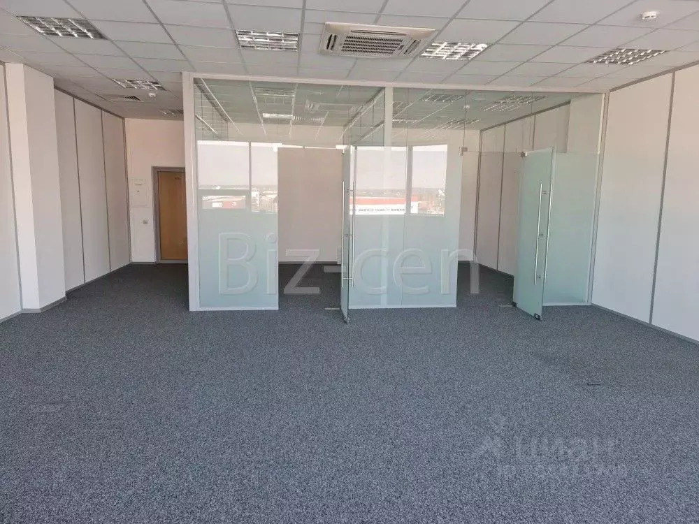 Офис в Московская область, Химки городской округ, д. Дубровки ул. ... - Фото 1