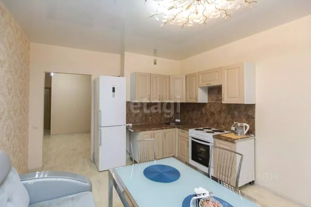 2-к кв. Ханты-Мансийский АО, Сургут Университетская ул., 19 (74.2 м) - Фото 1