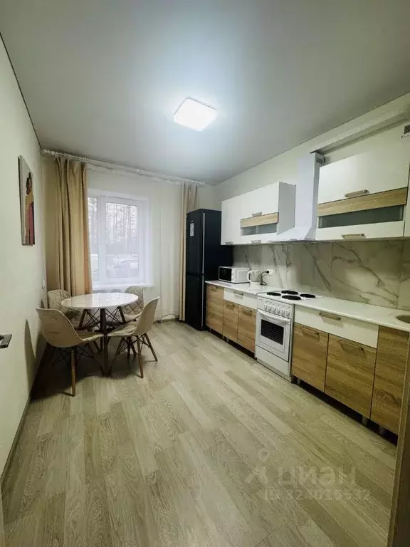 2-к кв. Башкортостан, Уфа ул. Летчиков, 1/8 (60.0 м) - Фото 1