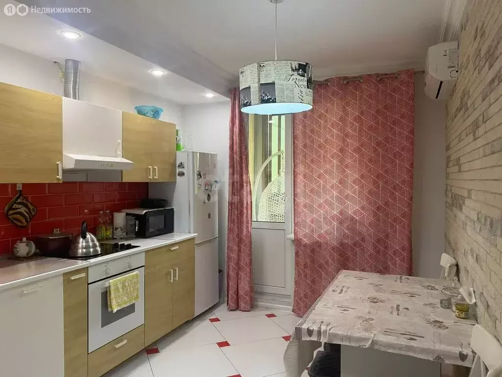 2-комнатная квартира: Одинцово, Сколковская улица, 7А (68.7 м) - Фото 1