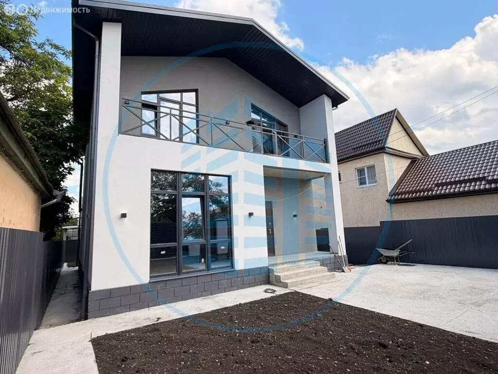 Дом в Ессентуки, улица Ермолова (222.4 м) - Фото 1
