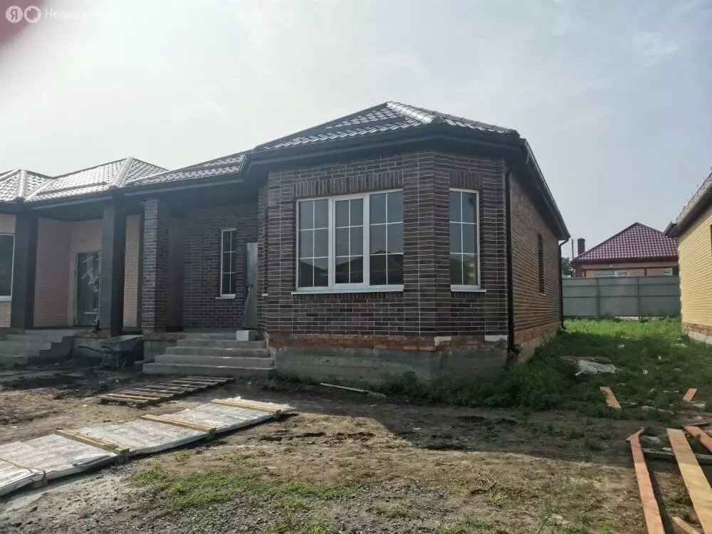 Дом в Ростов-на-Дону, Сосновая улица (100 м) - Фото 1