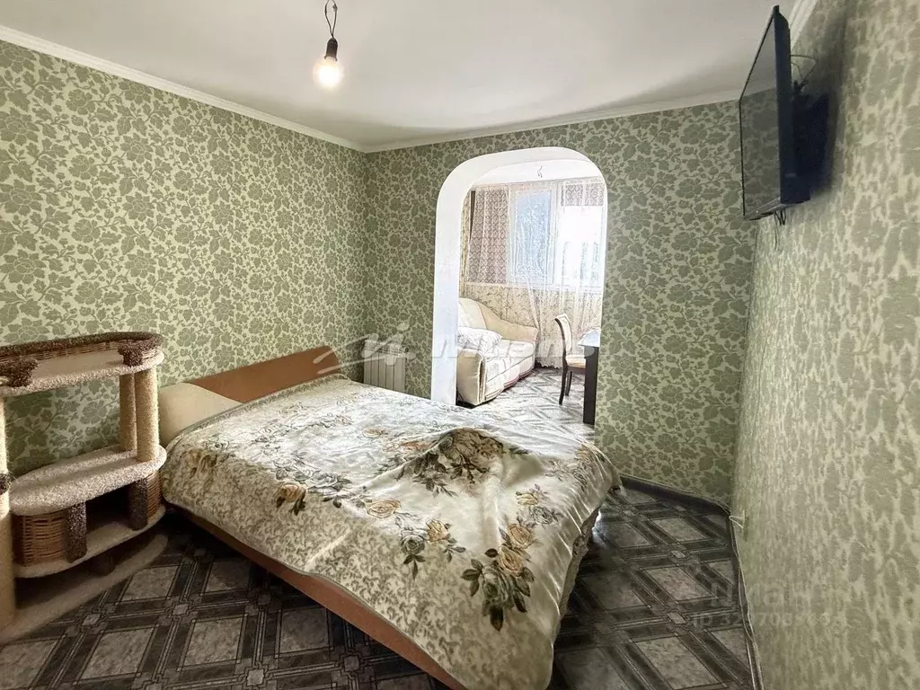 2-к кв. Крым, Симферополь пер. Совхозный, 5 (59.3 м) - Фото 1