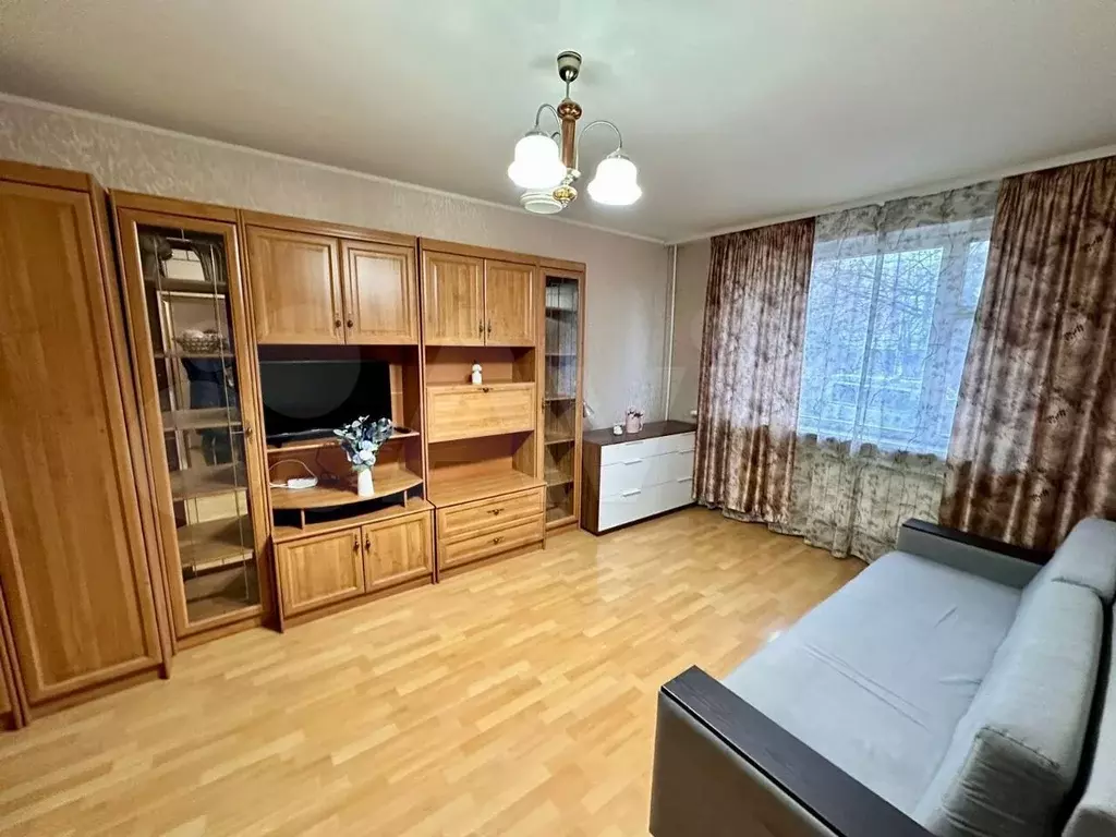 1-к. квартира, 37 м, 1/17 эт. - Фото 1