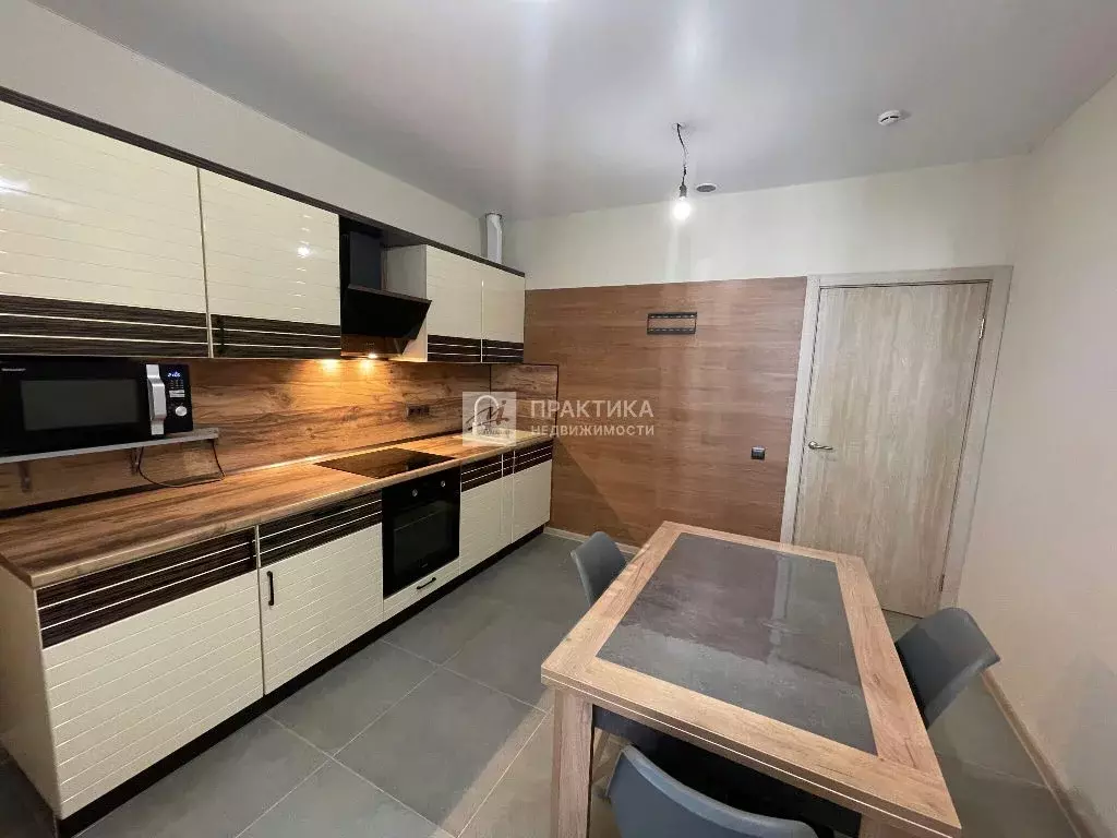 Продается 3-комнатная квартира - Фото 1