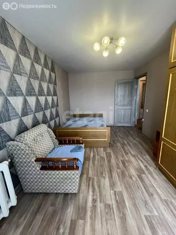 1-комнатная квартира: Ирбит, улица Логинова, 36 (36.5 м) - Фото 1