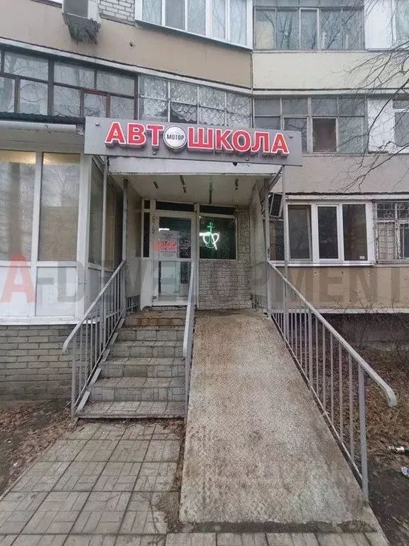 Помещение свободного назначения в Татарстан, Казань ул. Адоратского, ... - Фото 1