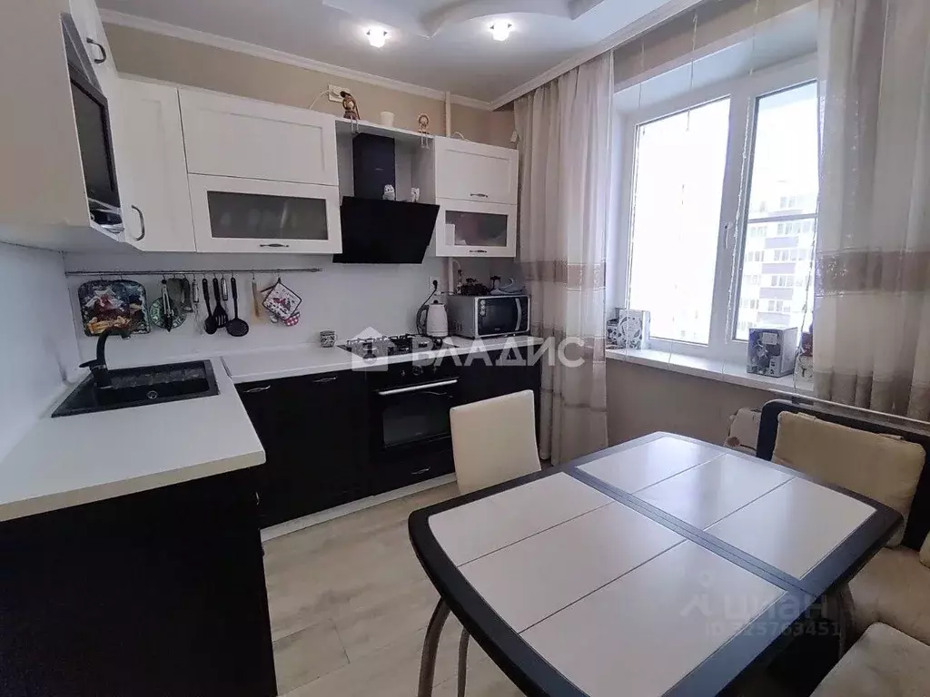 2-к кв. Белгородская область, Белгород бул. Строителей, 39 (54.0 м) - Фото 1