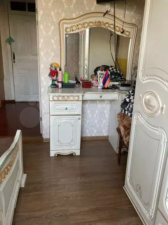 Комната 15 м в 3-к., 2/2 эт. - Фото 1