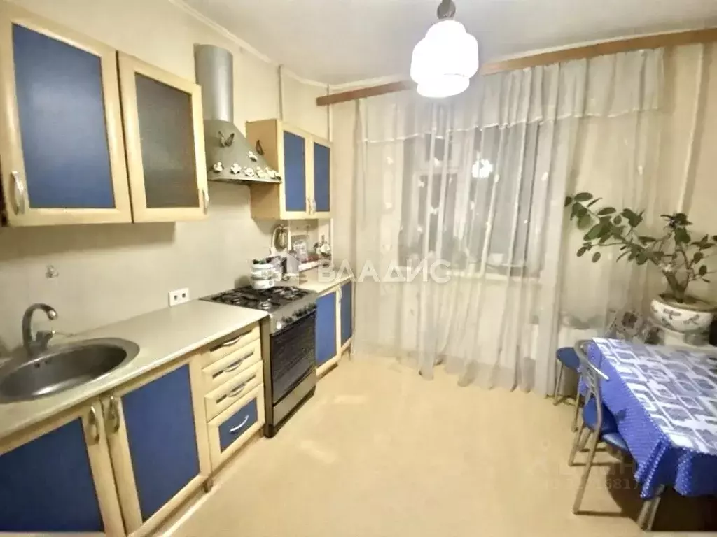 3-к кв. Белгородская область, Белгород Народный бул., 109 (71.6 м) - Фото 1