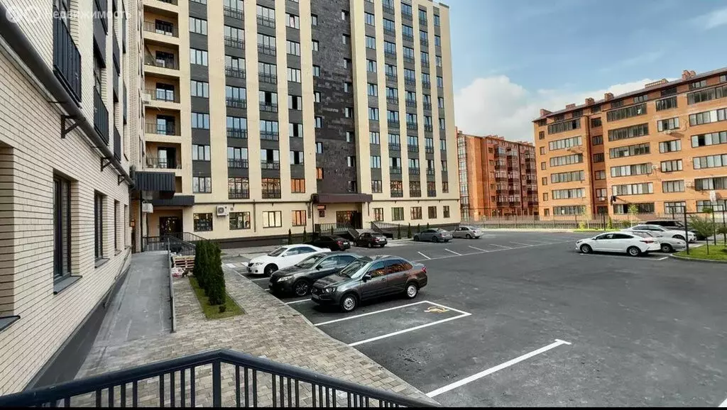 2-комнатная квартира: Владикавказ, улица Зураба Магкаева, 6 (77 м) - Фото 1