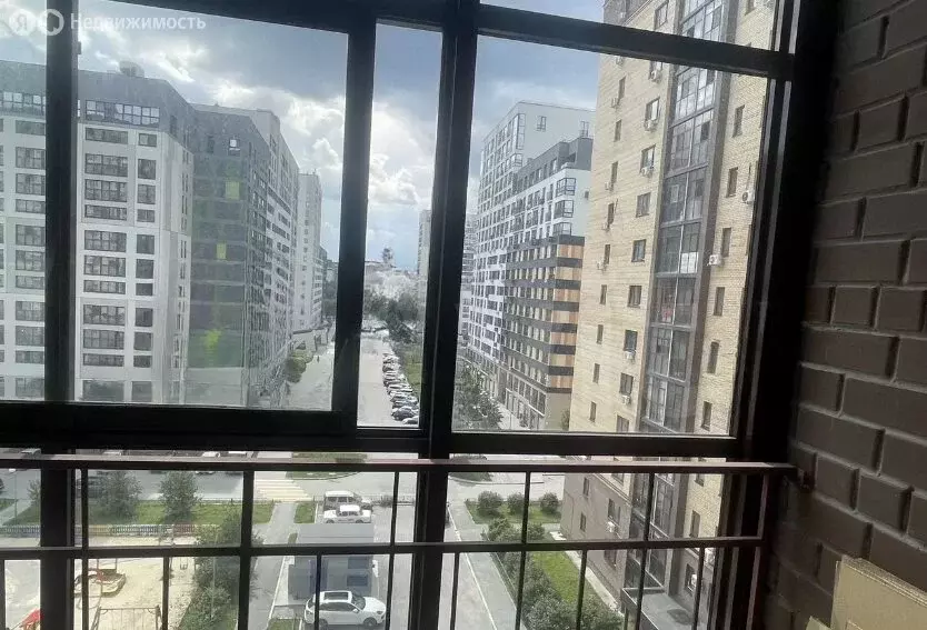 Квартира-студия: Тюмень, Харьковская улица, 68 (60.2 м) - Фото 0