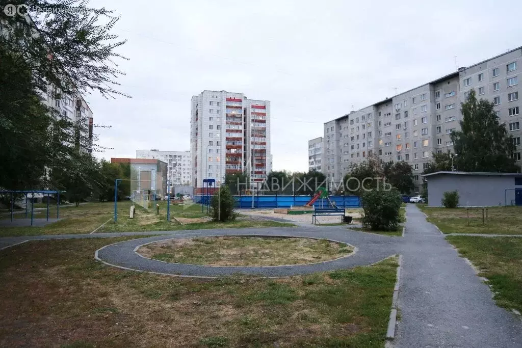 1-комнатная квартира: Тюмень, улица Александра Логунова, 3 (33 м) - Фото 0