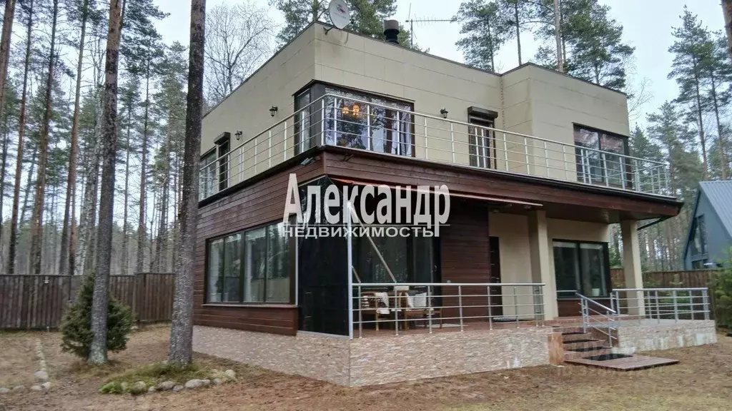 Дом в Ленинградская область, Выборгский район, Полянское с/пос, пос. ... - Фото 1