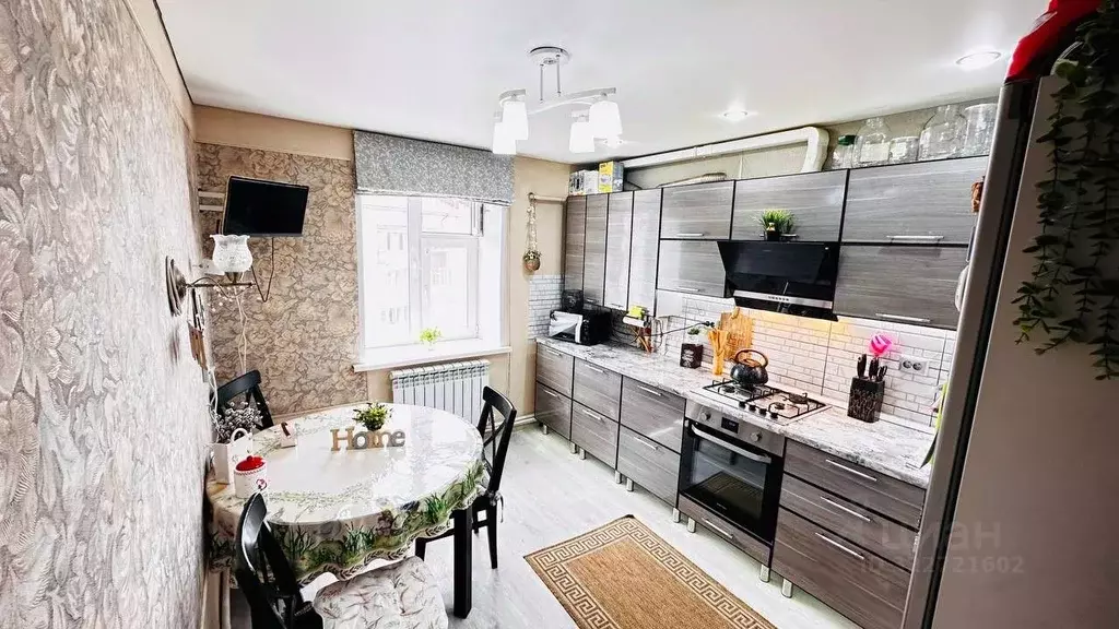 1-к кв. Татарстан, с. Высокая Гора ул. Большая Красная, 224В (38.7 м) - Фото 1