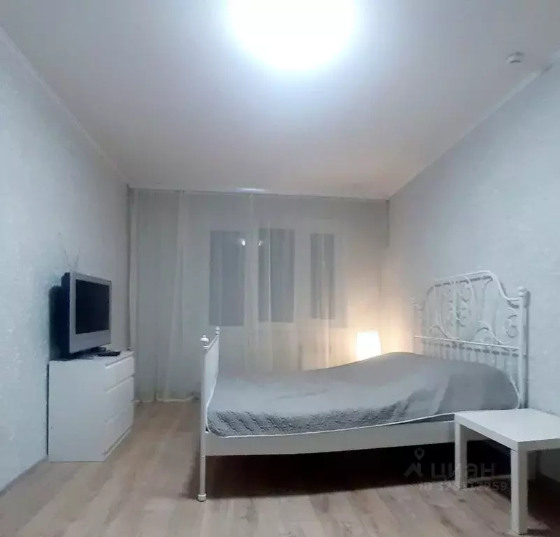 1-к кв. Курская область, Курск просп. Вячеслава Клыкова, 13 (37.3 м) - Фото 1