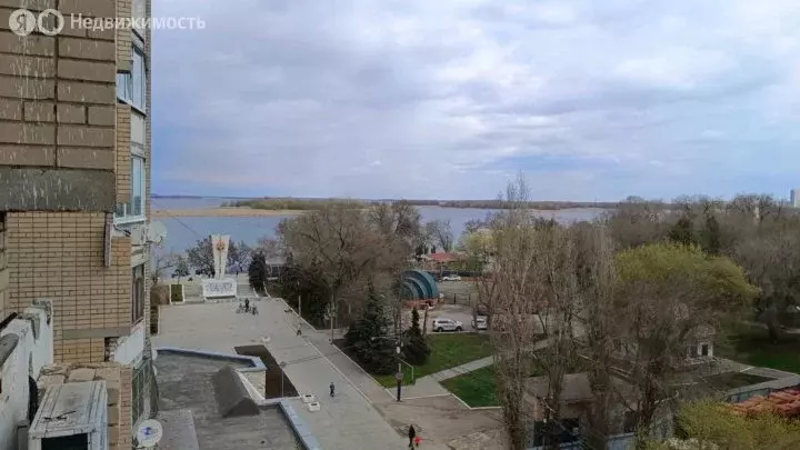 1-комнатная квартира: Энгельс, улица Максима Горького, 4 (38 м) - Фото 1