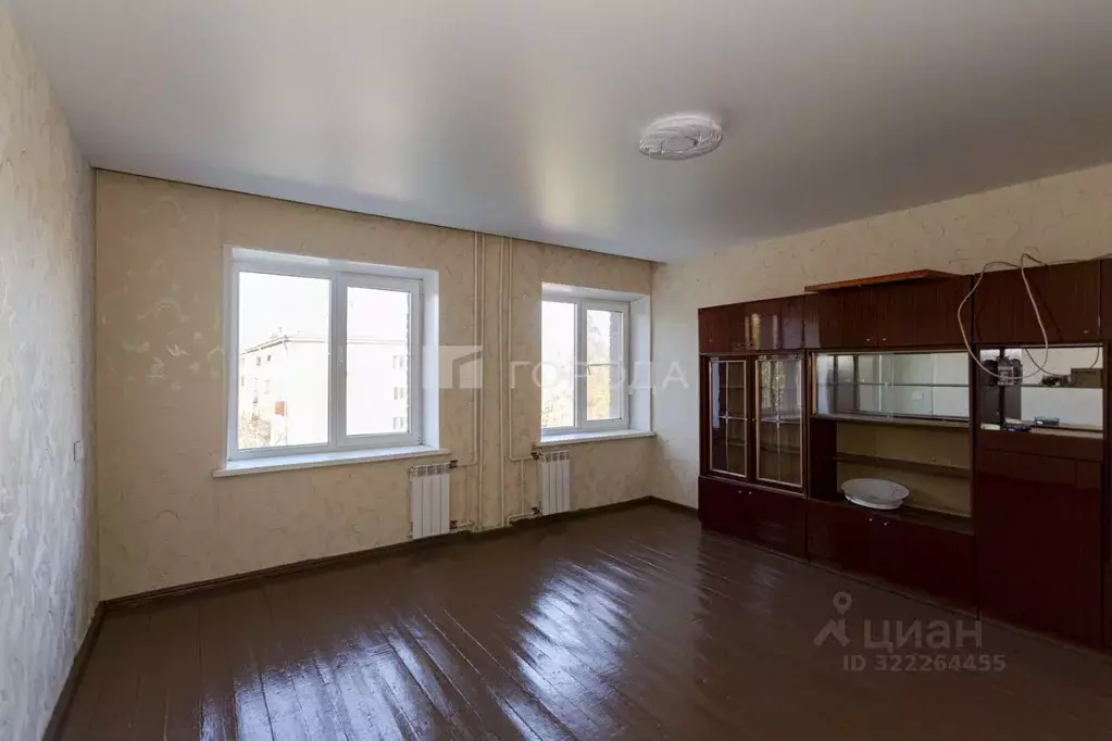 3-к кв. Кемеровская область, Новокузнецк ул. Куйбышева, 1 (90.2 м) - Фото 1