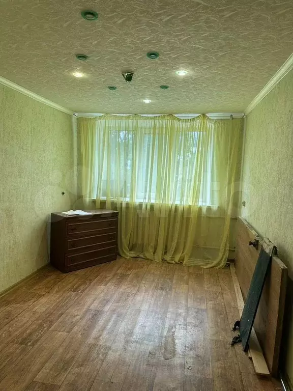 Комната 15,5 м в 5-к., 2/2 эт. - Фото 0