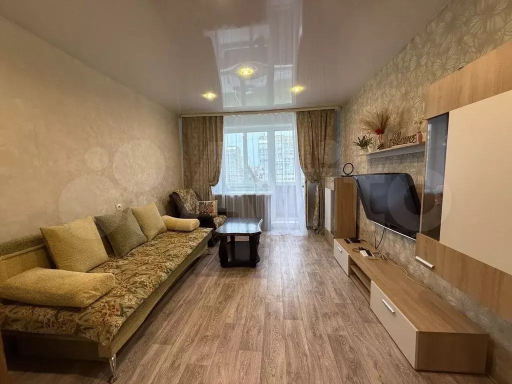 2-к. квартира, 50 м, 5/9 эт. - Фото 0