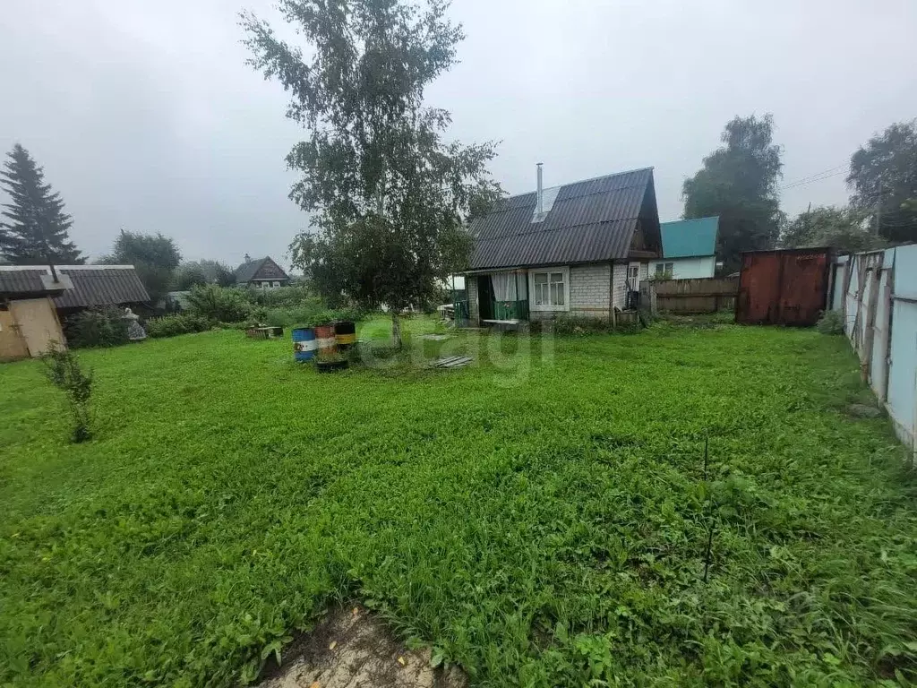 Дом в Тюменская область, Тюмень Автомобилист СНТ, ул. Крыжовниковая ... - Фото 1