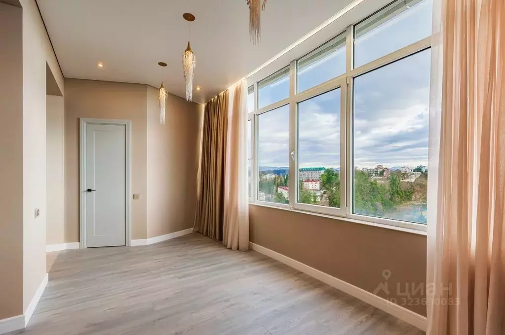 3-к кв. Краснодарский край, Сочи Центральный мкр, ул. Первомайская, 21 ... - Фото 1