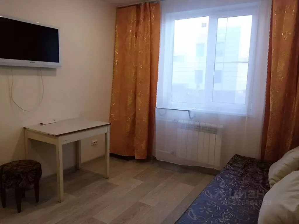 Студия Свердловская область, Екатеринбург ул. Хохрякова, 102 (15.0 м) - Фото 0