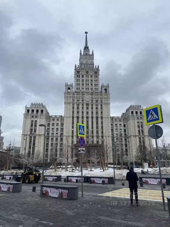 Комната Москва Большой Козловский пер., 3/2 - Фото 1