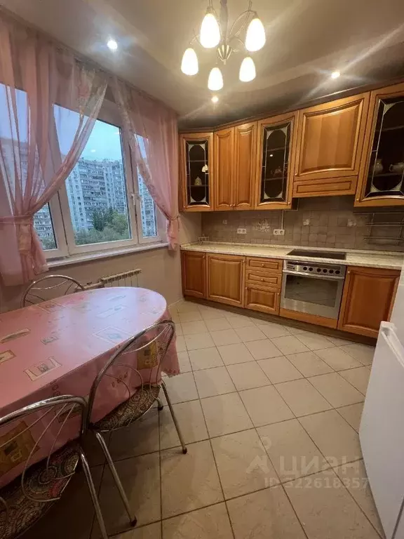 2-к кв. Москва ул. Наметкина, 9К3 (63.0 м) - Фото 0