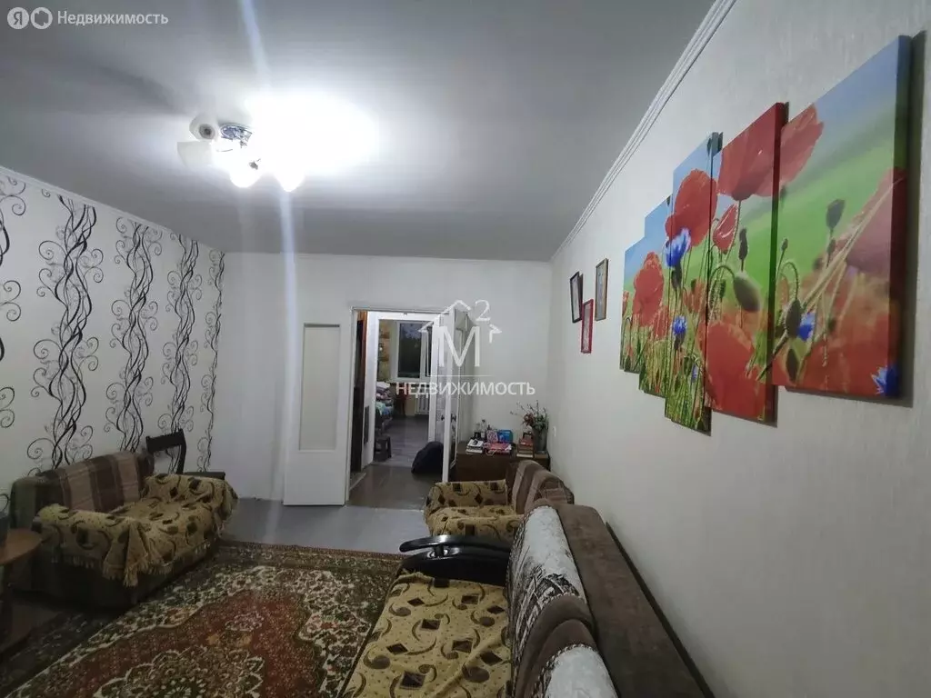 3-комнатная квартира: Балашов, улица Пушкина, 65 (61.5 м) - Фото 0