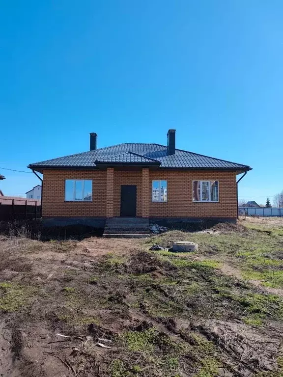 Дом в Башкортостан, Салават Юпитер жилрайон, пос. Юпитер,  (100 м) - Фото 1