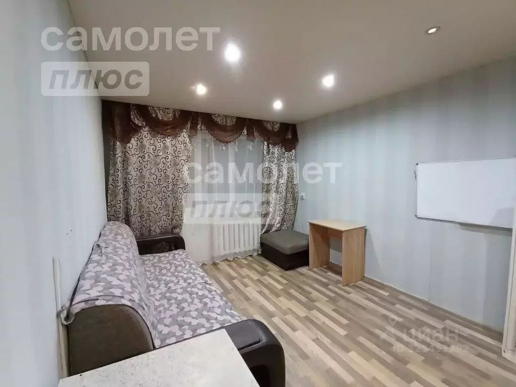 Комната Смоленская область, Смоленск ул. Куйбышева, 10 (17.2 м) - Фото 2