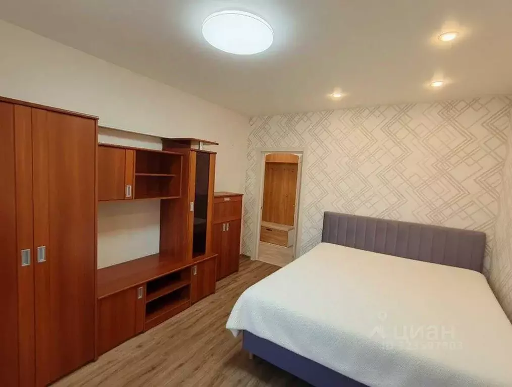 1-к кв. Свердловская область, Екатеринбург ул. Очеретина, 11 (37.0 м) - Фото 1