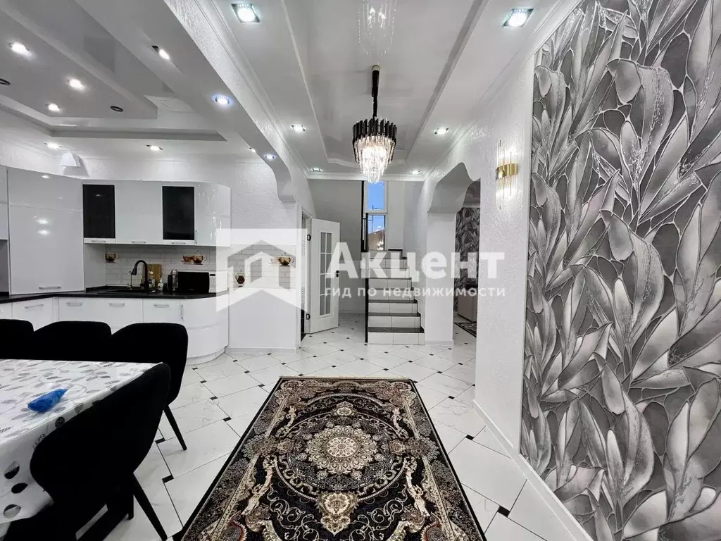 Дом в Ивановская область, Иваново Ивановская ул. (180 м) - Фото 0