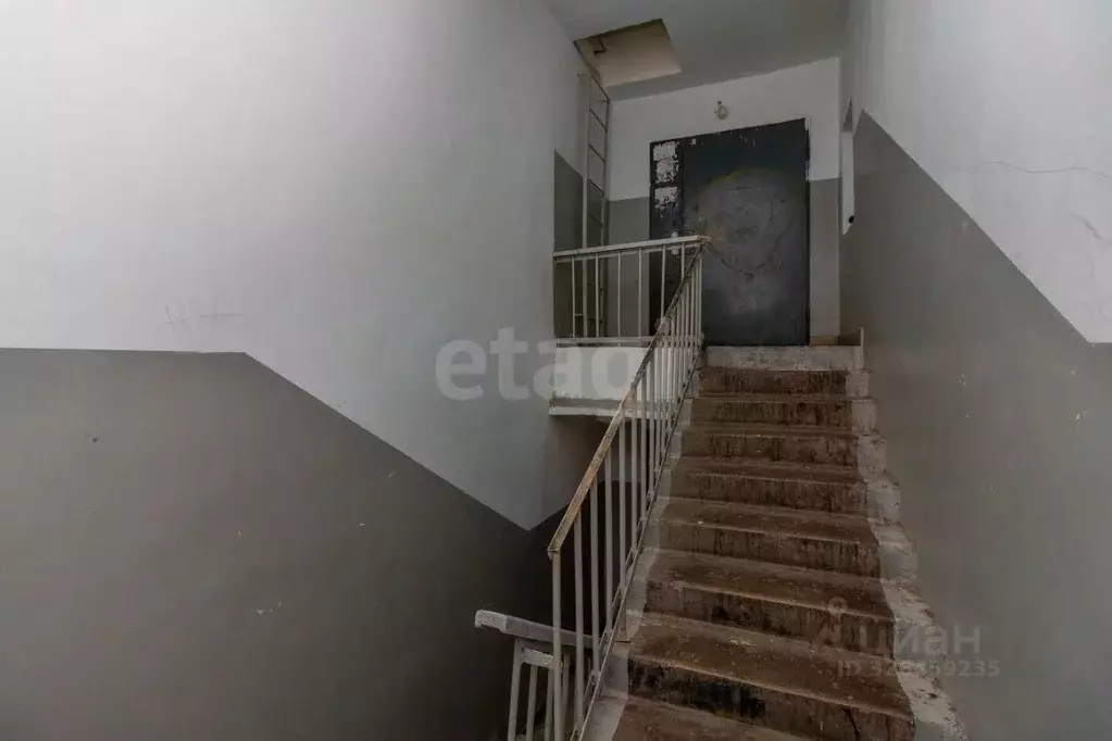 Комната Тюменская область, Тюмень Тарманы мкр, ул. Малышева, 35 (34.6 ... - Фото 1